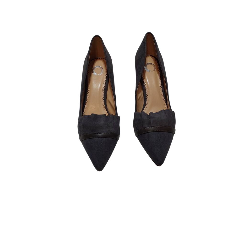 womens journee marek ruffle pumps.